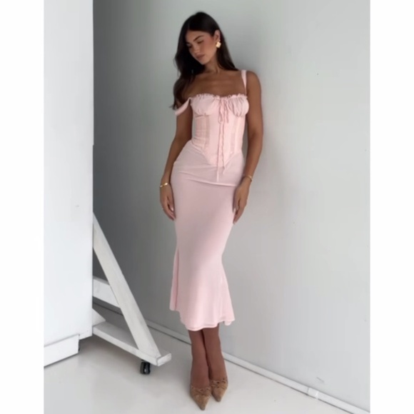 House of CB Dresses & Skirts - NEW House of CB Syrah Dress Soft Peach XS